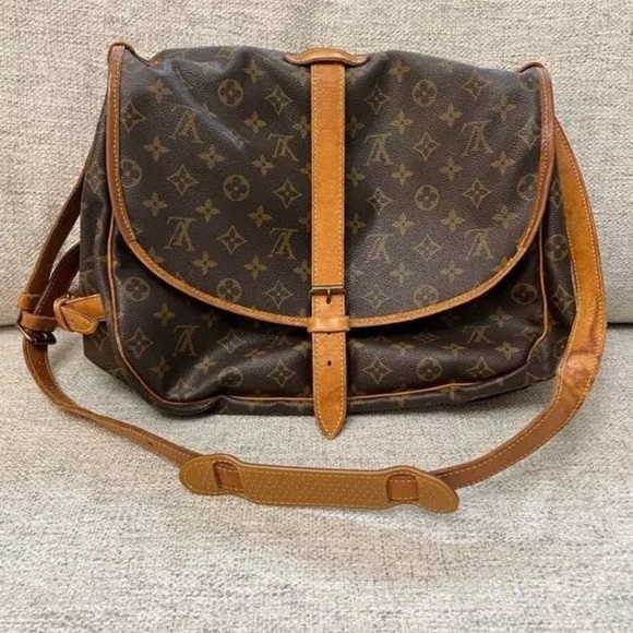 LOUIS VUITTON SAUMUR 35 MESSENGER SHOULDER BAG MONOGRAM M42254 AR9001 164144 - Picture 1 of 17
